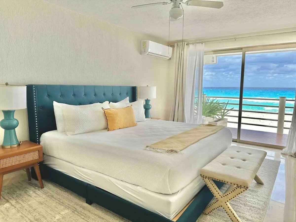 Ocean View Luxury 5B Villa With Private Beach Cancún 0*,  Messico